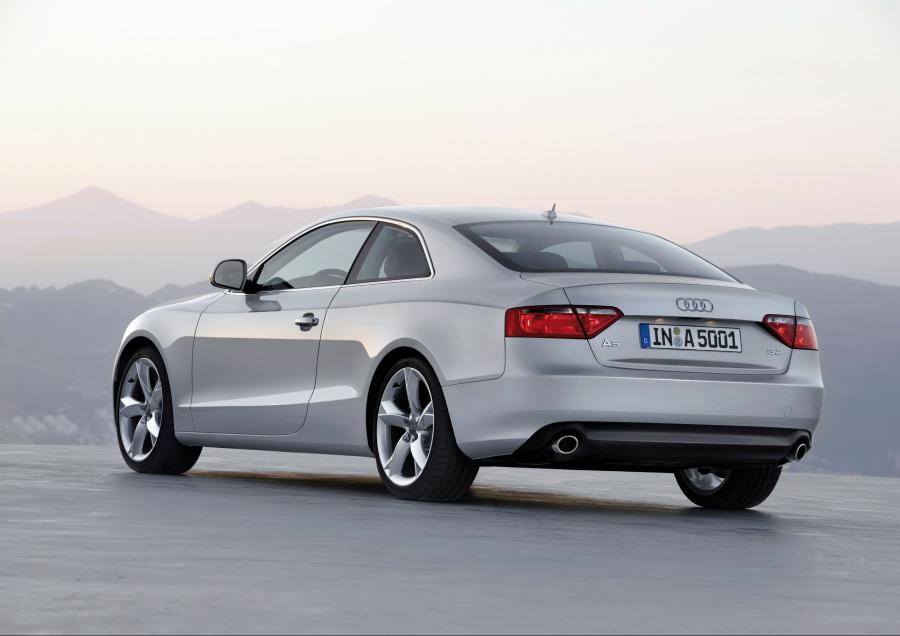 Audi A5 Coupe 3.2 2007 года  (WW) (фото 24 из 36)